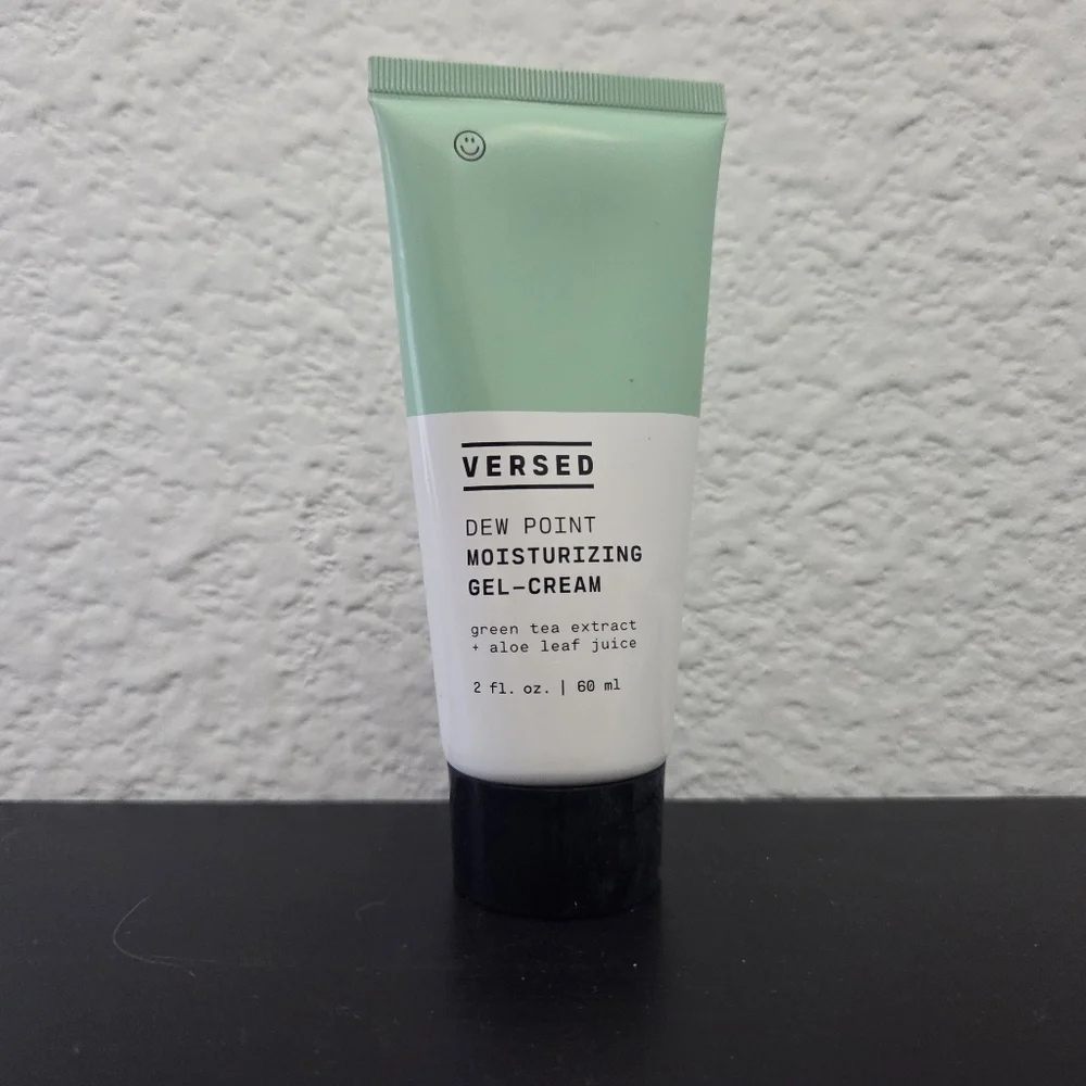 Versed DEW POINT Moisturizing Gel Cream